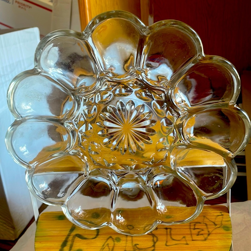 90s Anchor Hocking glass dish